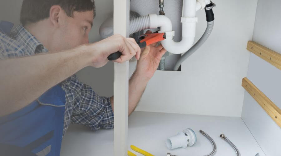 Local annual plumbing maintenance in Larwill, IN